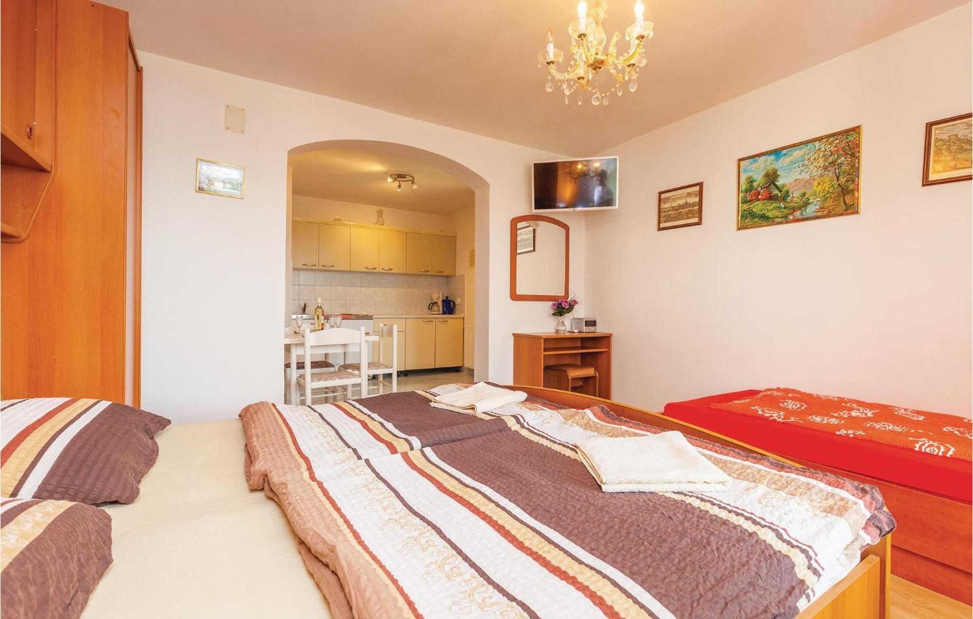 Stunning Apartment In Crikvenica With Wifi Экстерьер фото